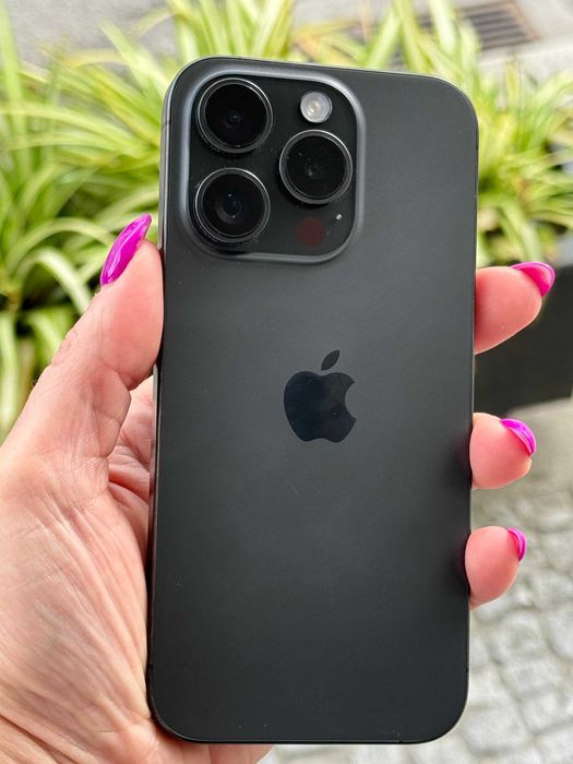 iPhone 15 Pro - Até 12X Sem Juros