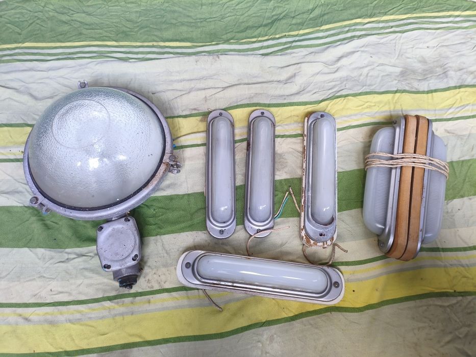 Фонарь освещения НППО3 220 В, ПК200 12-24 В.