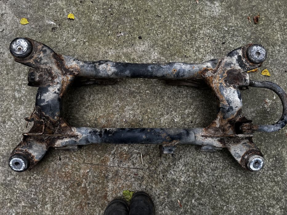 Підрамник Audi Allroad С5