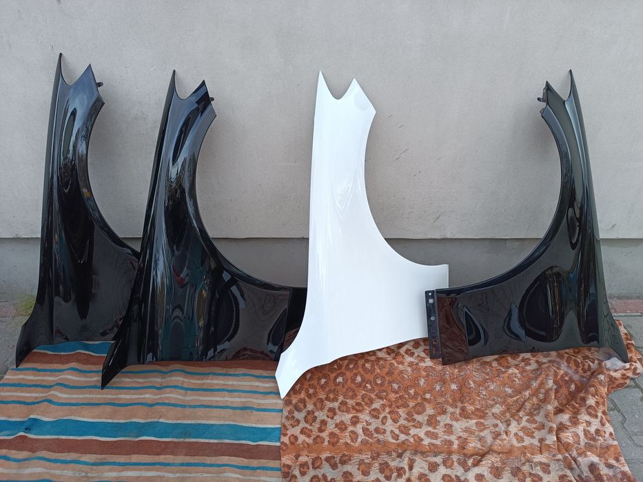 Błotnik prawy do założenia w kolor  w205 c200 c300 kod 149