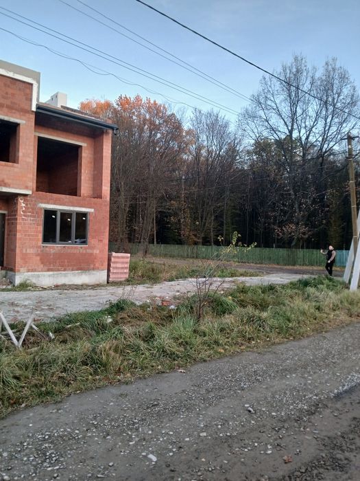 Продаж котеджу Зимна вода.