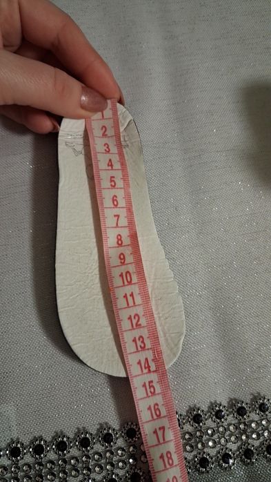 Святкові білі шкіряні туфельки на дівчинку 24 розмір 14 см устілка