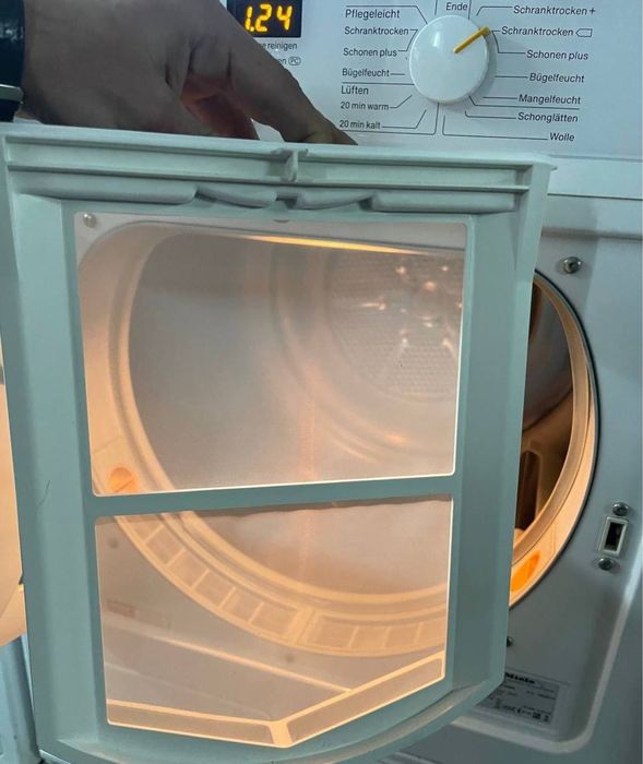 Сушильна машина Miele