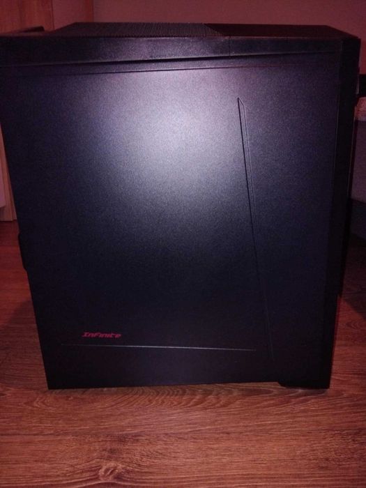 Komputer MSI w bardzo dobrym stanie