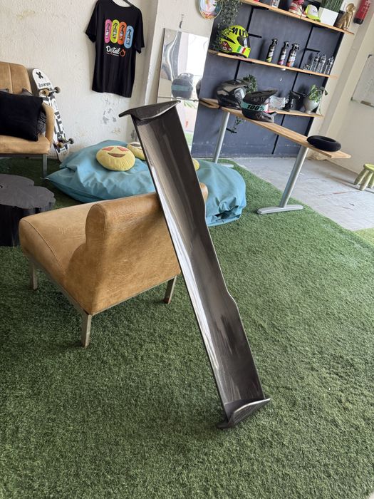 Aileron em carbono