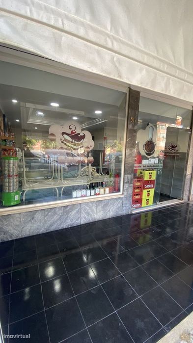 Espaço comercial à venda na rua Bartolomeu Dias