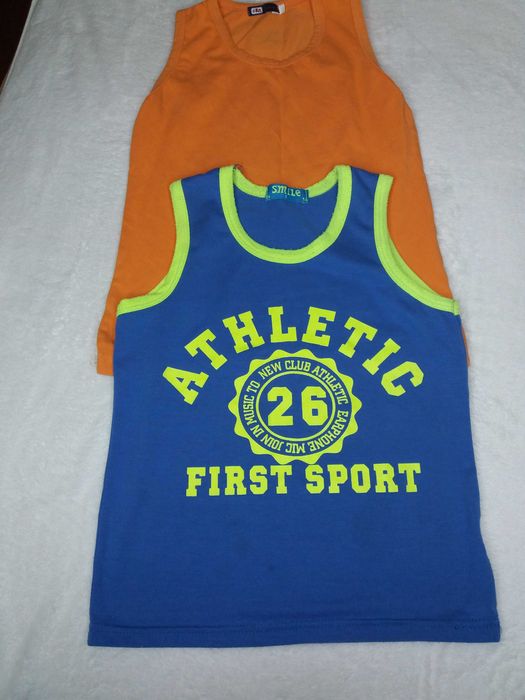 Пакет одягу на хлопчика 8--9 років