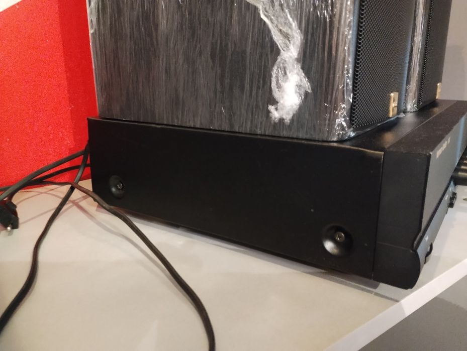 Транзисторний підсилювач HARMAN-KARDON HK-610