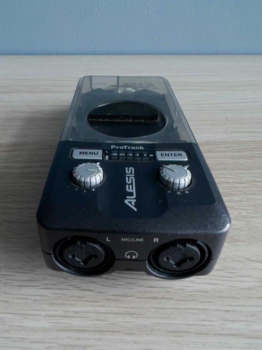 Alesis Pro Track – Audio Recorder for iPod/iPhone64751879290755124