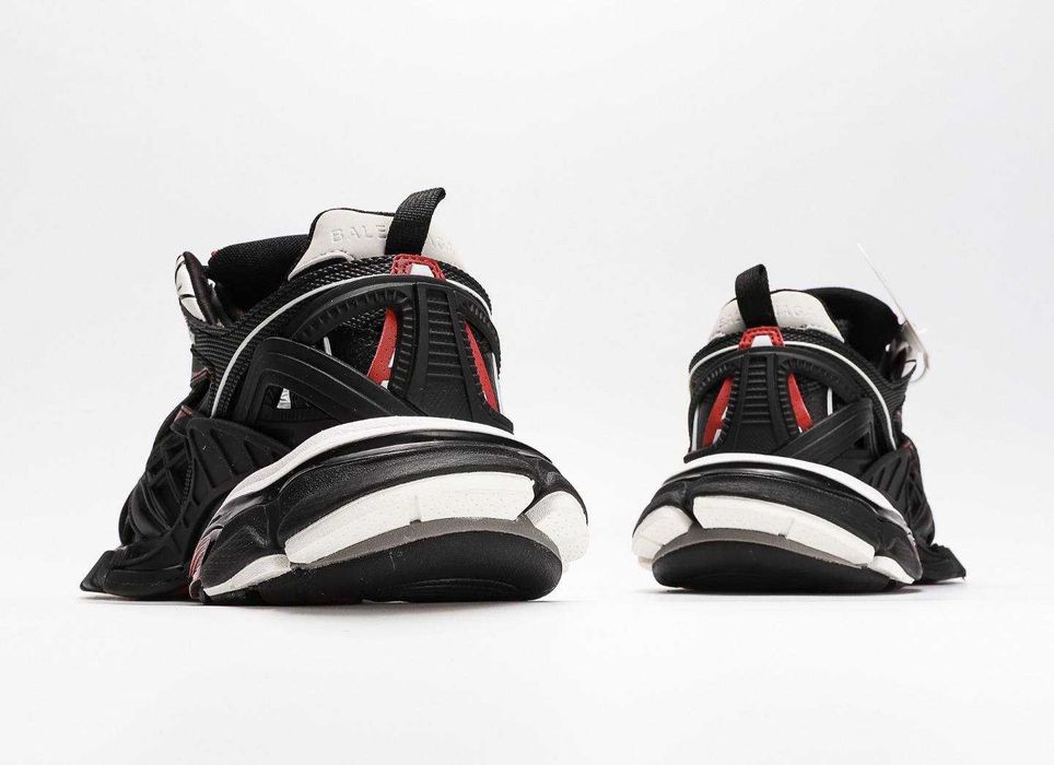 Женские кроссовки Balenciaga Track 2 Black Red. 36-40