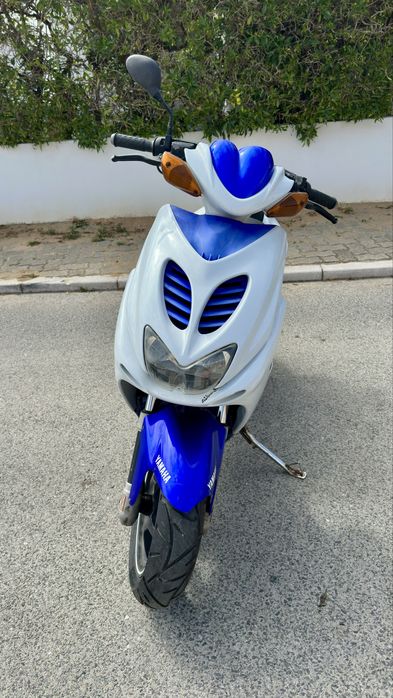 Yamaha Aerox YQ50 (2009) – Original + Escape LeoVince – Excelente Estado