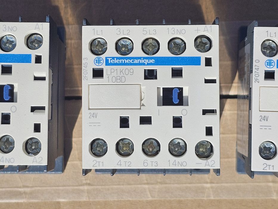 Lote 3 Contactores Telemecanique K-Line (LC1K09 / LP1K09 / LP4K09)
