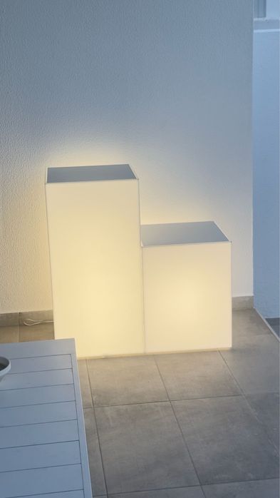 Dois Cubos com luz decorativos
