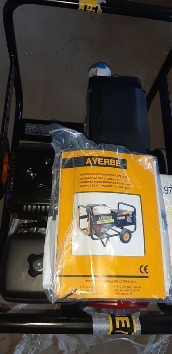 Электростанция HONDA 7-8кВА/400В генератор AYERBE 8000H AYERBE-Испания