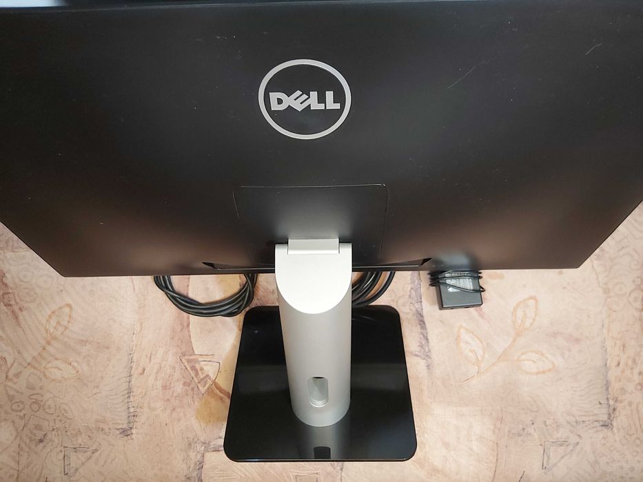 Elegancki monitor Dell 27 cali S2740Lb