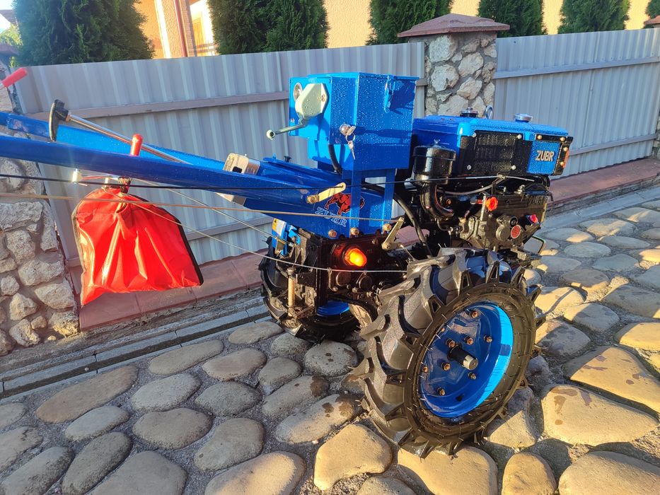 Мотоблок ЗУБР JRQ-78E