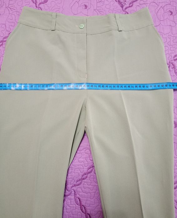 Стильний брючний костюм