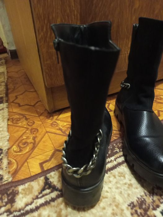 Продам зимові сапожки rieker