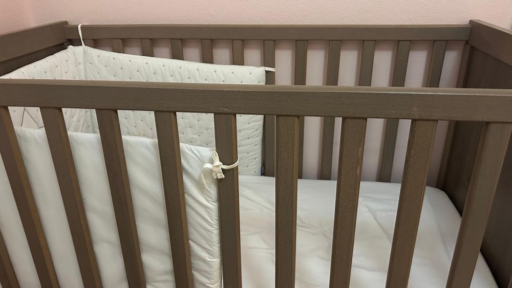 Berço Cama bebé IKEA colchão