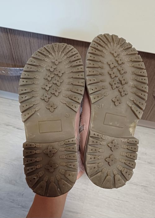 Осінні ботінки черевики для дівчинки