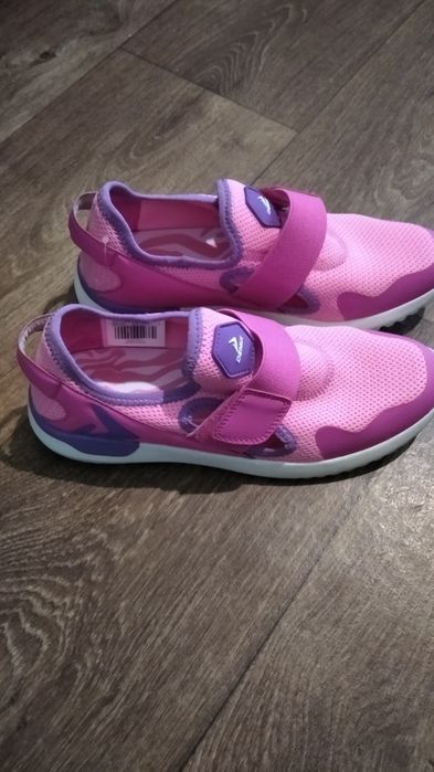 Продам кросівки Demix