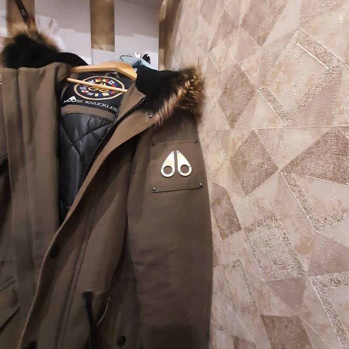 Зимова куртка чоловіча Moose Knuckles розмір М