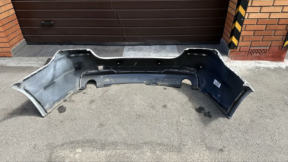 Продам задній M бампер BMW 5 F10