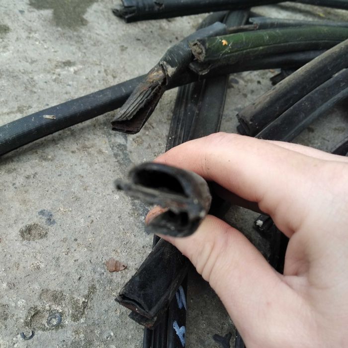 Уплотнітель люка гольф ауді пассат бмв мерседес опель форд рено фіат