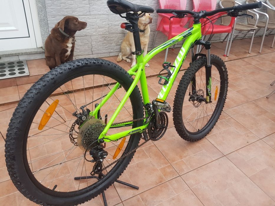 Bicicleta roda 27.5 com revisão feita tudo a funcionar sem problemas