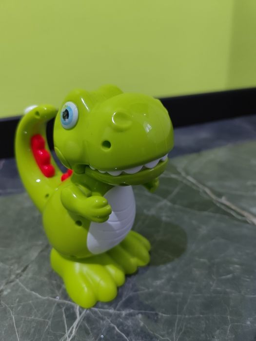 Interaktywny Dinozaur