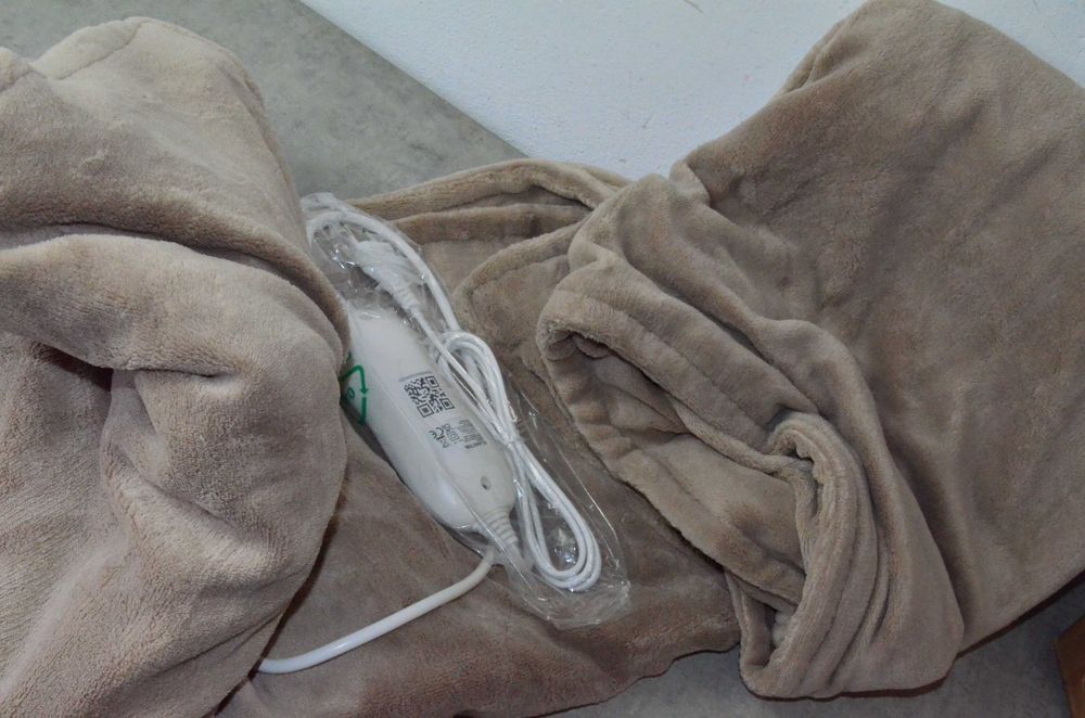 Koc elektryczny 120W nadaje się do prania 180x130