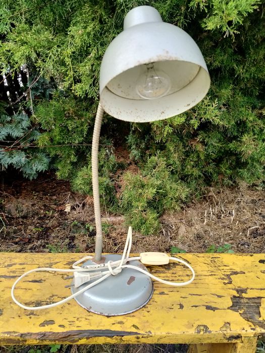 Stara lampka biurkowa PRL