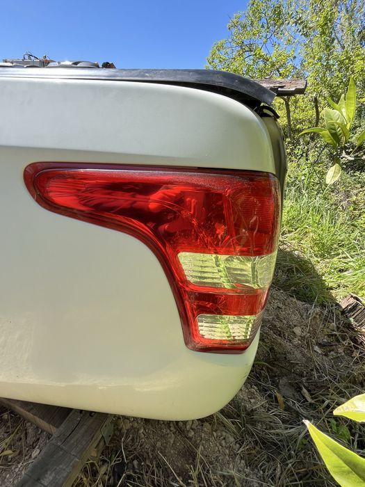 conjunto de luzes mitsubishi l200