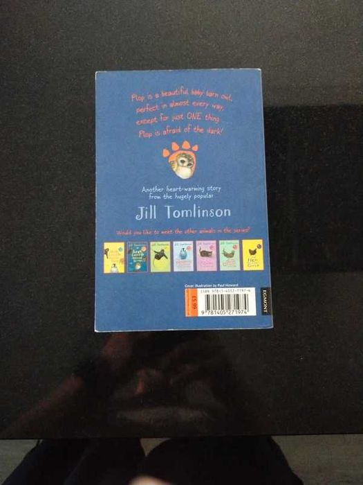 Livro The owl who was afraid off the dark de Jill Tomlinson