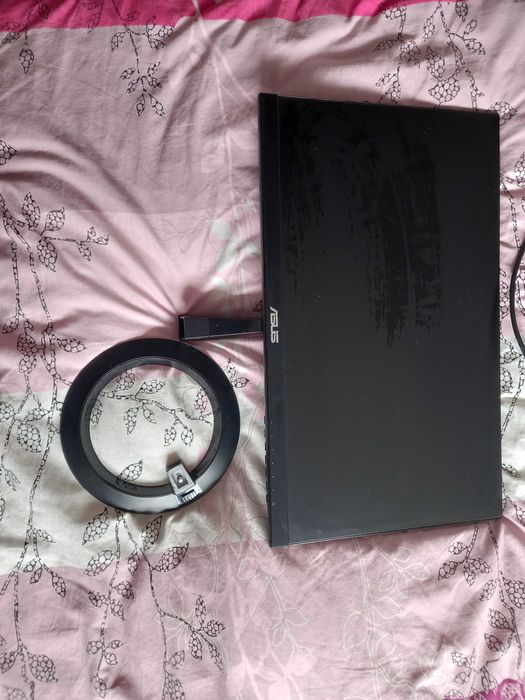 Sprzedam monitor do komputera -matryca uszkodzona