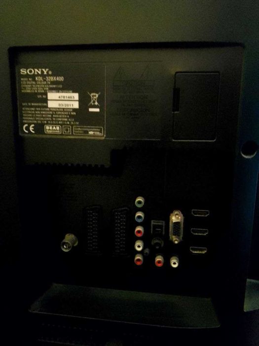 Televisor Sony DLK 328 x 400  de 32 polegadas (usado)