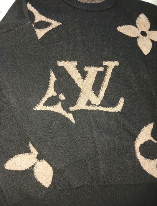 Світер луї вітон