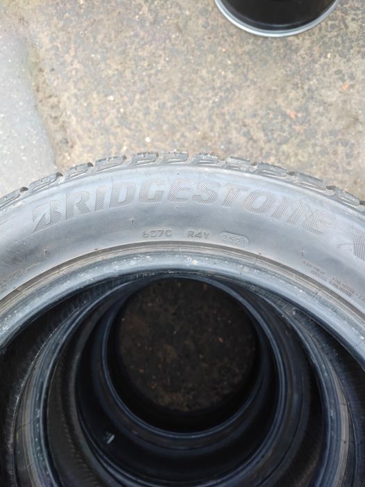 Шины 235/55/18 Bridgestone Blizzak Lm-80 evo
