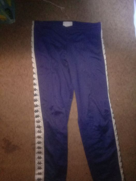 Віддам чоловічі речі