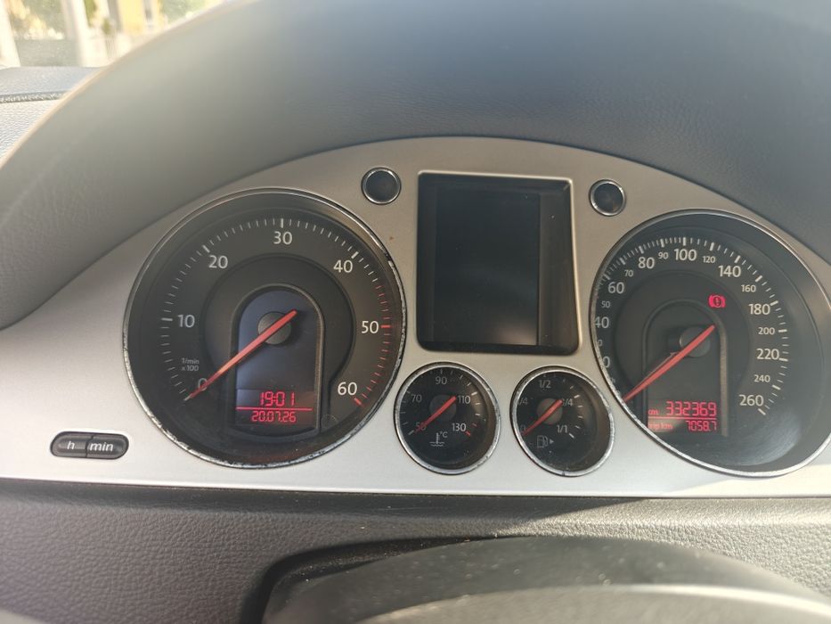 Volkswagen Passat Variant 2.0 140 cv — photo 4