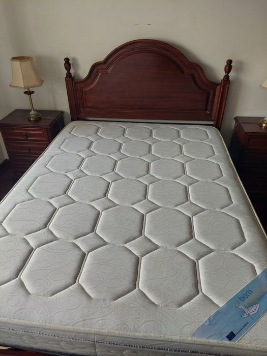 Quarto completo em madeira
