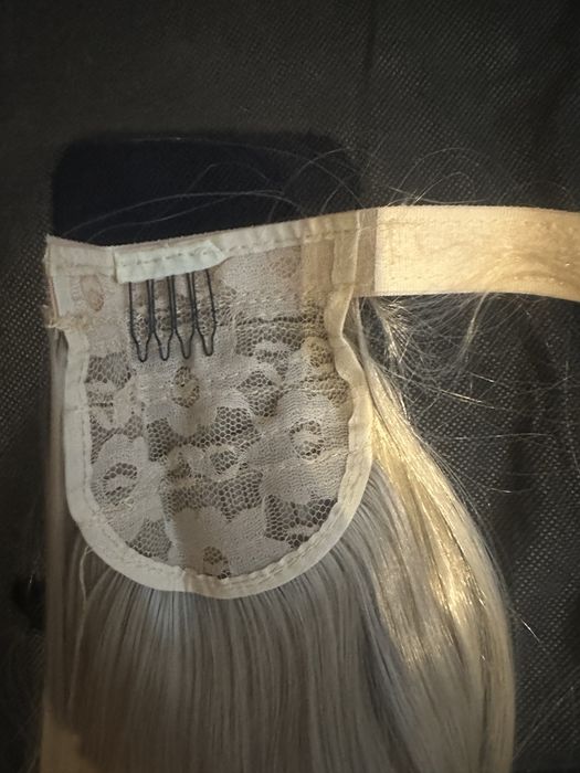Kucyk , dopinka beżowy blond