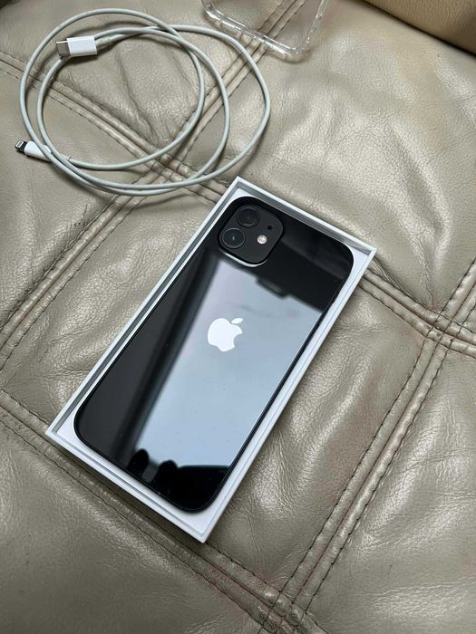 iPhone 12 4 GB / 64 GB 5G czarny