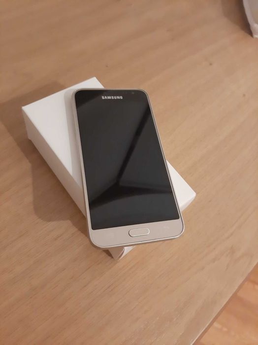 ***samsung J3***