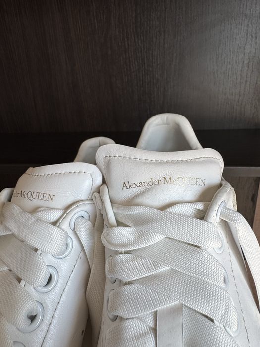Alexander McQueen кросівки/кеди/туфлі