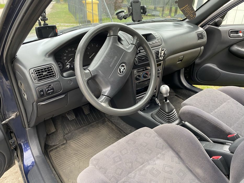 Toyota Corolla E11