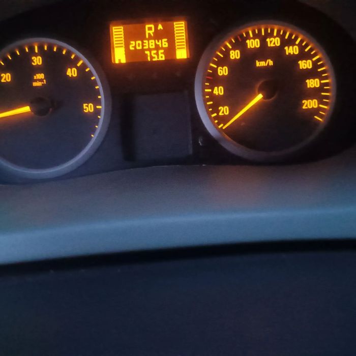 Opel vivaro  samochod opel vivaro  automat zadbany sprawny