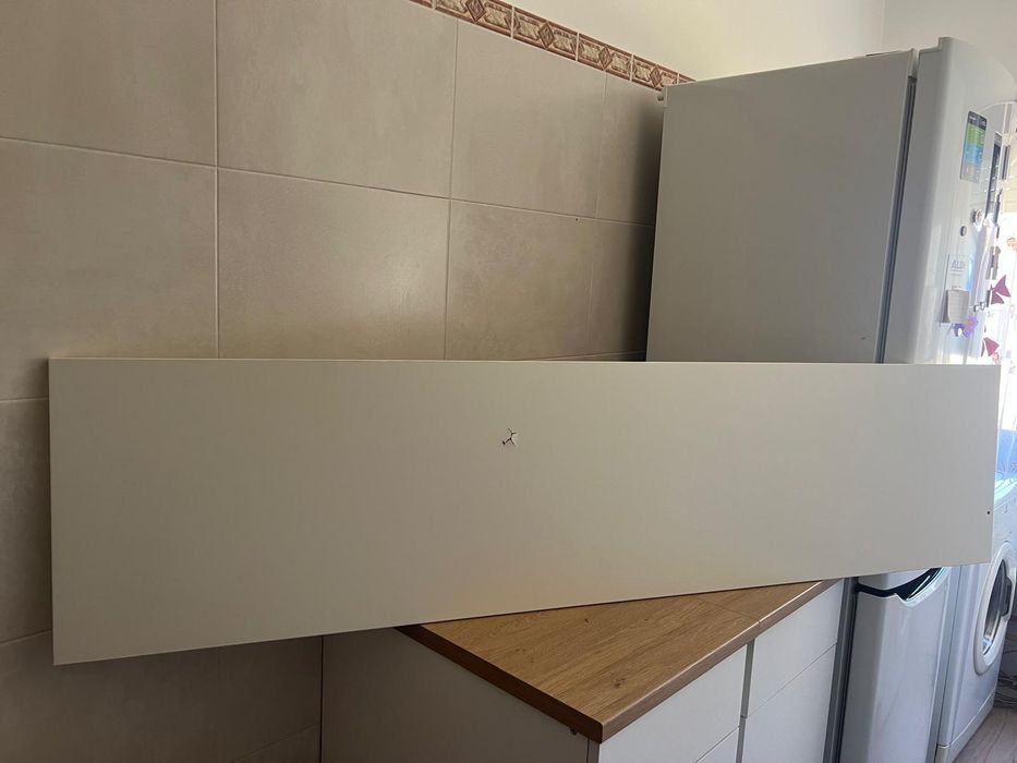 Cama com armario em baixo usado mas em ótimo estado