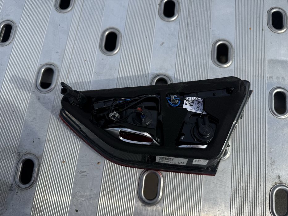 Opel Insignia B II HB Lampa Lewy Tył 20660111 wersja europejska