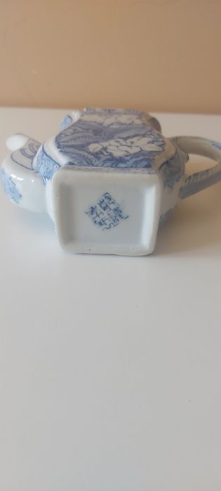 Bules decorativos chineses em Porcelana